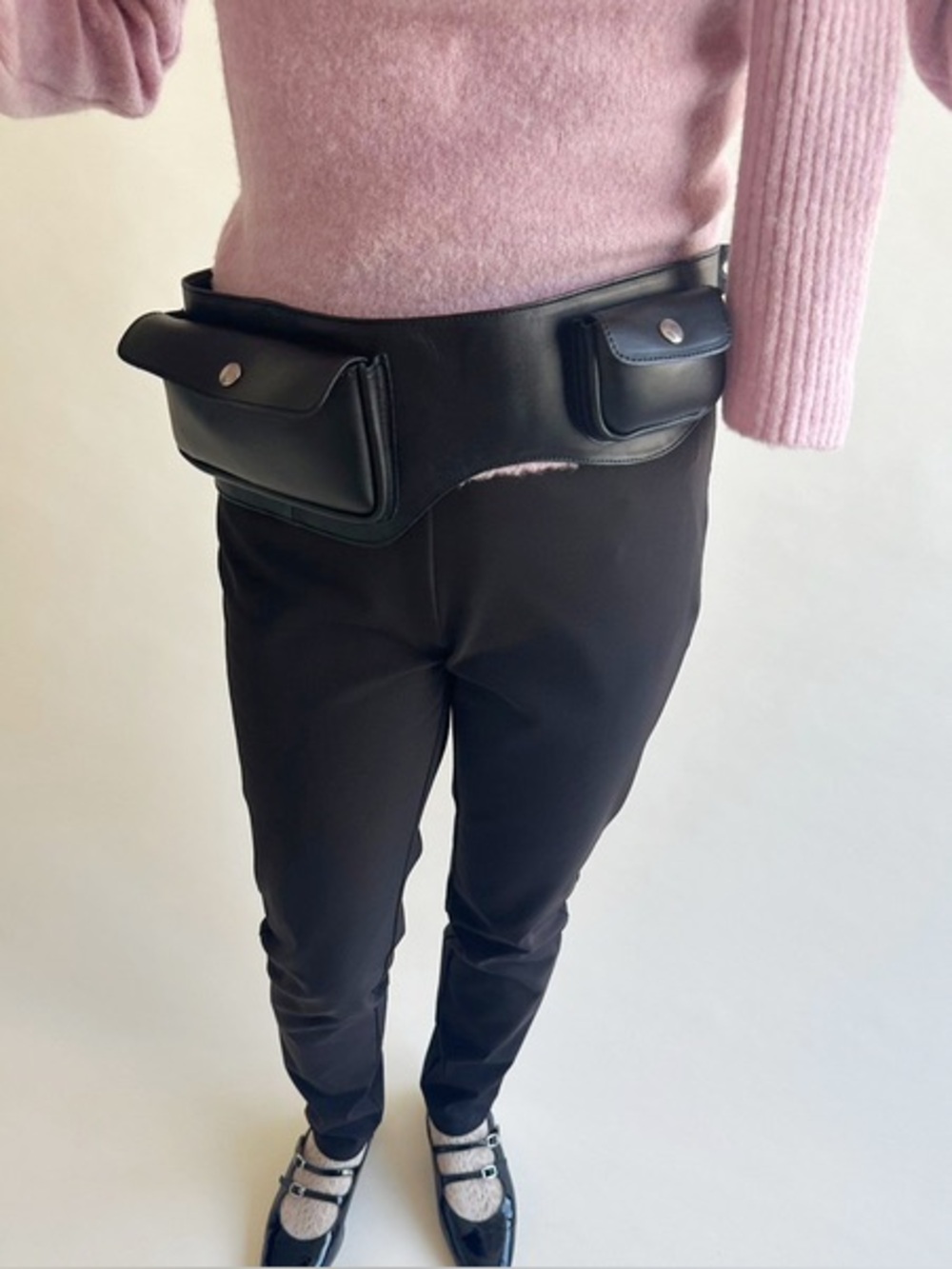 NWT Gimaguas Rino Belt in Black Noir Leather Pouch Pack Holder Accent Layer - Picture 5 of 11